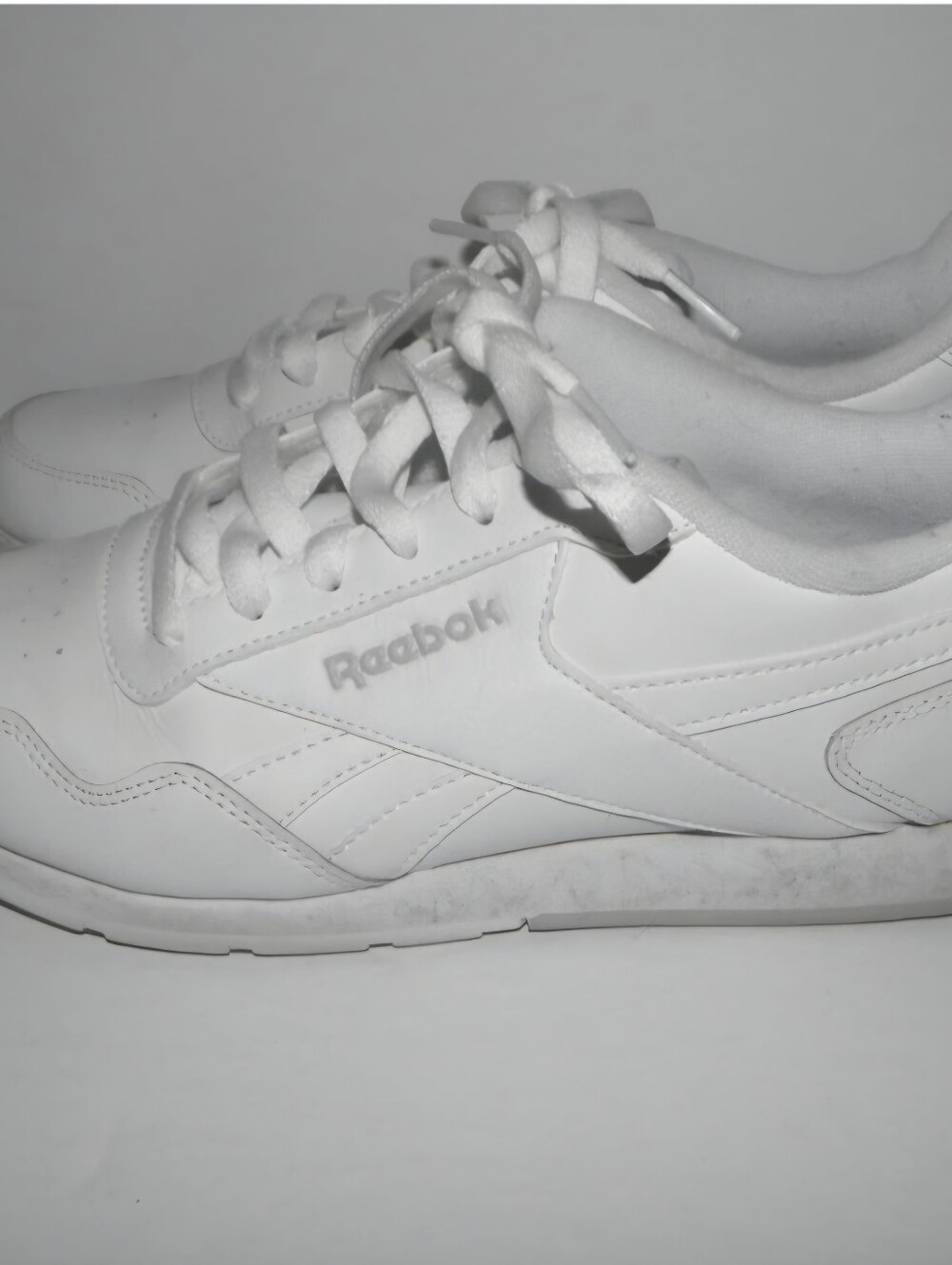Reebok Trainers Womens Classic White Leather Athletic Sneakers sz 8-1/2 M